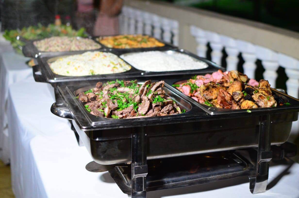 Buffet de churrasco completo para 50 pessoas